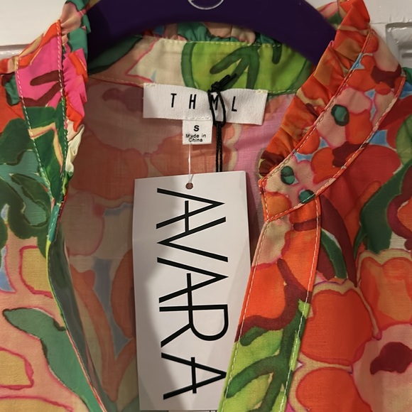 Avara Kourtney Top size small - Picture 3 of 4